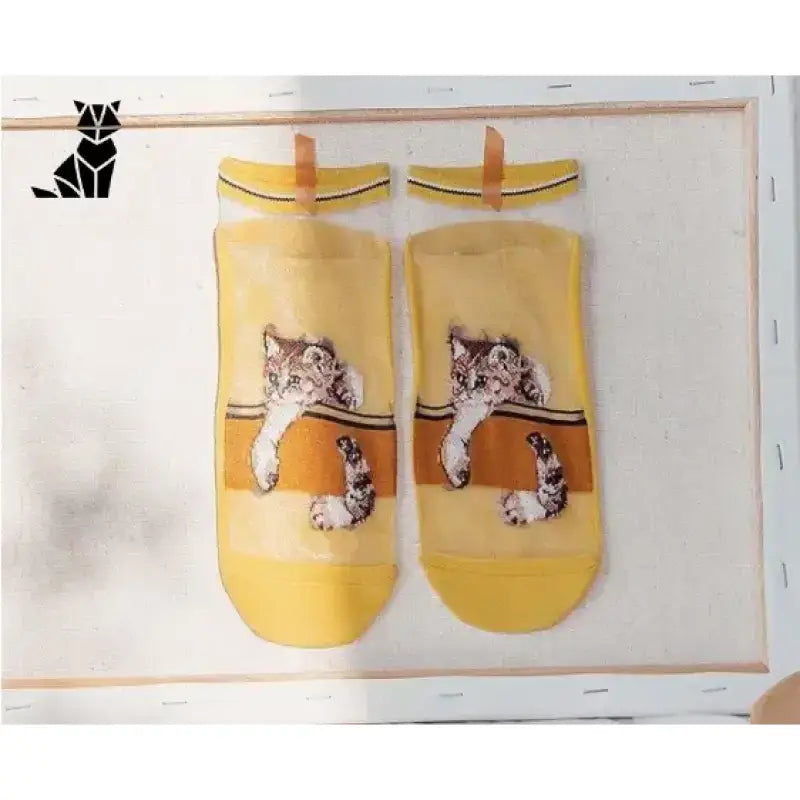Chaussettes Chat Motif: Confort Et Style Félin à Vos Pieds! Jaune