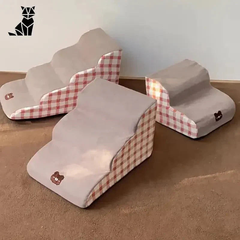 Coussin chic pour chien à carreaux rouges et blancs inclus avec Escalier Confortable pour Petits Animaux, chien-friendly