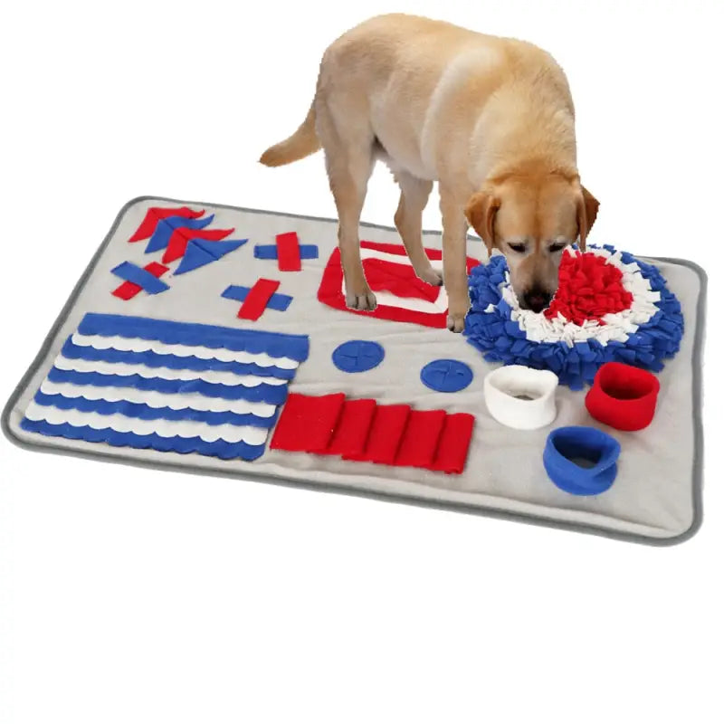 Chien s’amusant avec un jouet sur alimentaire tapis, favorisant la recherche ludique de nourriture